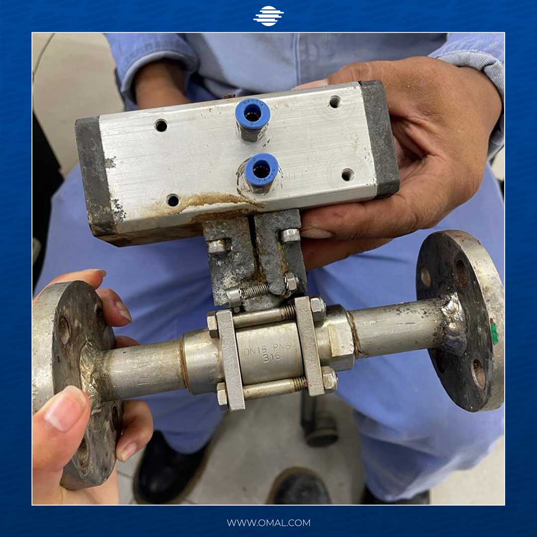 客戶給我發來一張1995年購買的OMAL閥門和執行器的照片