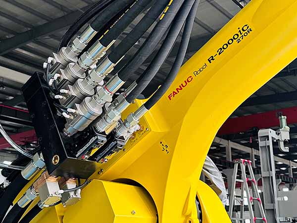 壓鑄周邊設備噴霧機專用閥：OMAL氣動梭閥